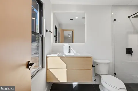 $5,600,000 | 1124 Savile Lane, McLean, VA 22101