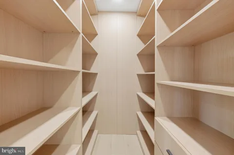 $5,600,000 | 1124 Savile Lane, McLean, VA 22101