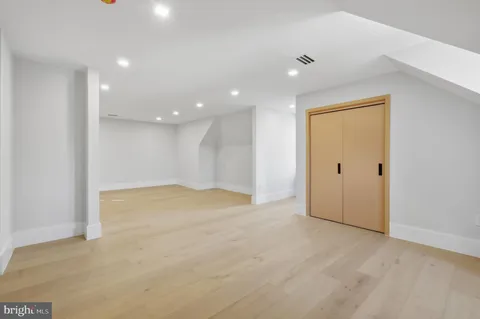 $5,600,000 | 1124 Savile Lane, McLean, VA 22101