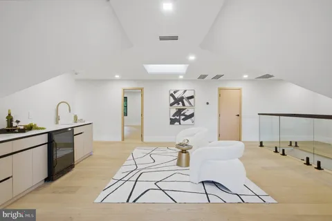 $5,600,000 | 1124 Savile Lane, McLean, VA 22101