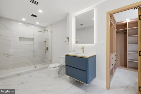 $5,600,000 | 1124 Savile Lane, McLean, VA 22101