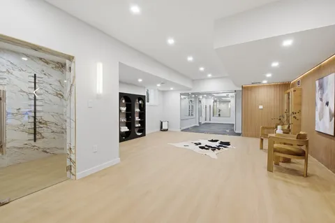 $5,600,000 | 1124 Savile Lane, McLean, VA 22101