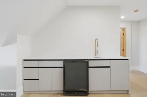 $5,600,000 | 1124 Savile Lane, McLean, VA 22101