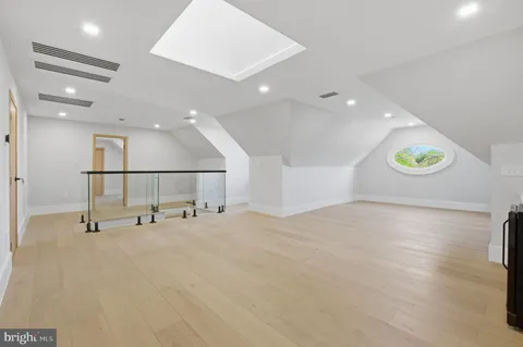 $5,600,000 | 1124 Savile Lane, McLean, VA 22101