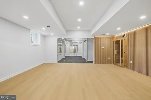 $5,600,000 | 1124 Savile Lane, McLean, VA 22101