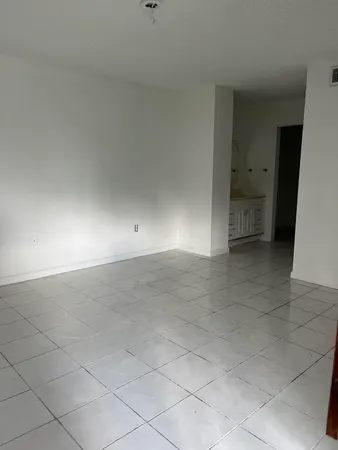 $259,000 | 8879 Fontainebleau Boulevard, Unit 206, Miami, FL 33172