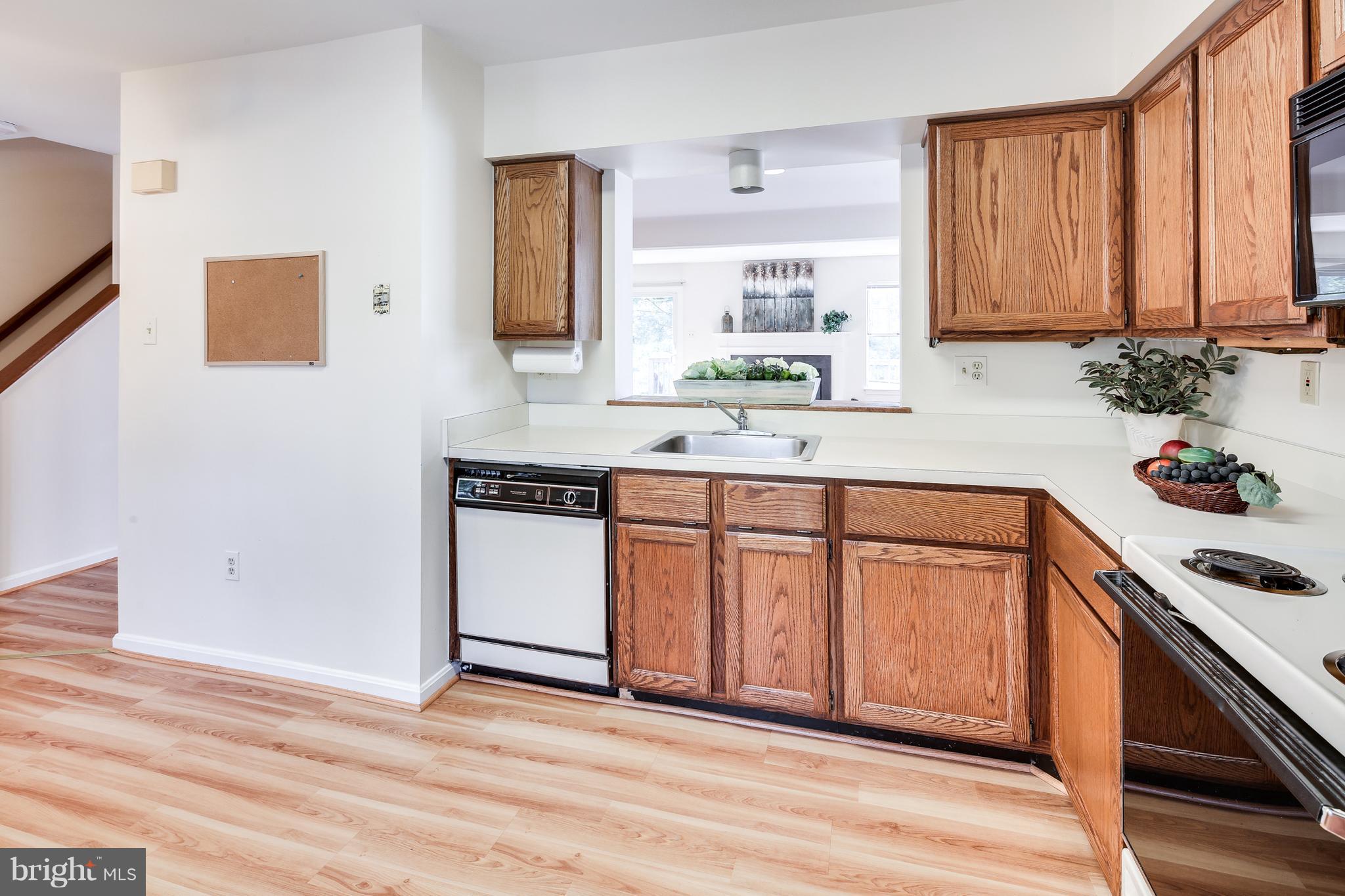 8731 Ruppert Court Ellicott City, MD 21043 - Photo 12 of 19 Kitchen