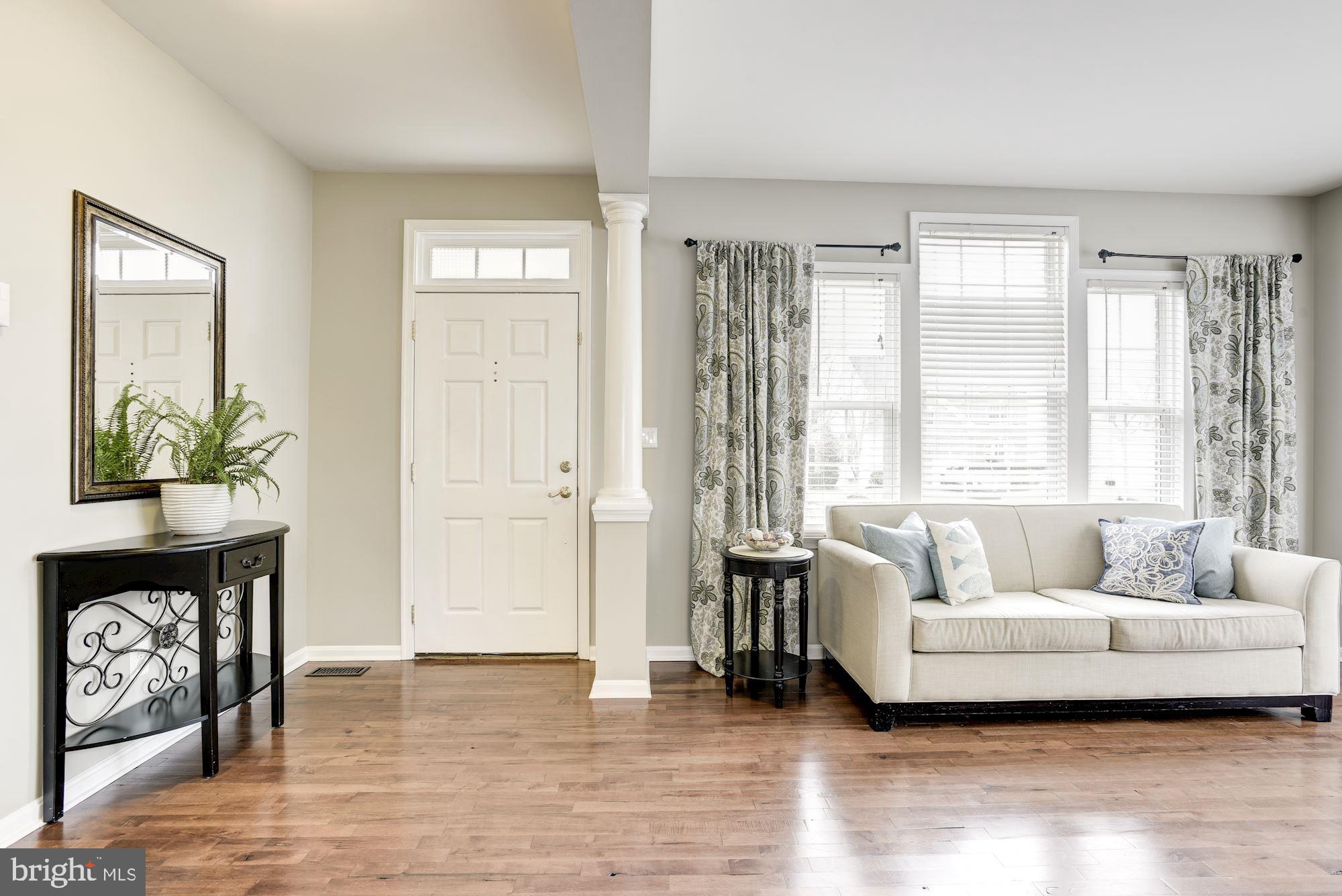 43078 Lake Ridge Place Leesburg, VA 20176 - Photo 4 of 50 Gallery Image 4