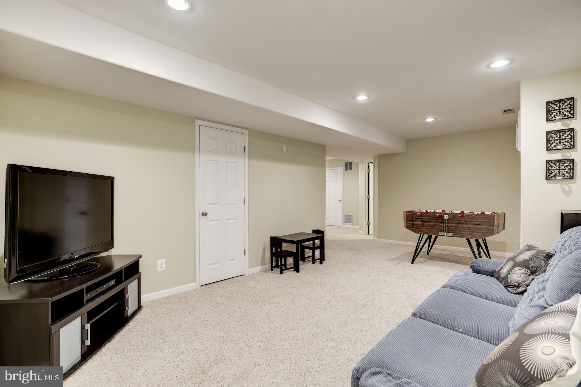 43078 Lake Ridge Place Leesburg, VA 20176 - Photo 45 of 50 Gallery Image 45