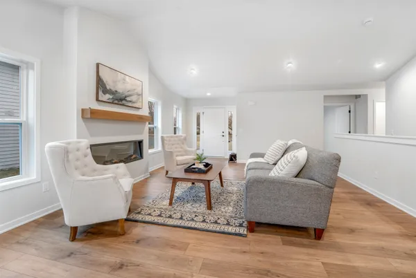 $499,900 | W272 Madison Avenue, Oconomowoc, WI 53066