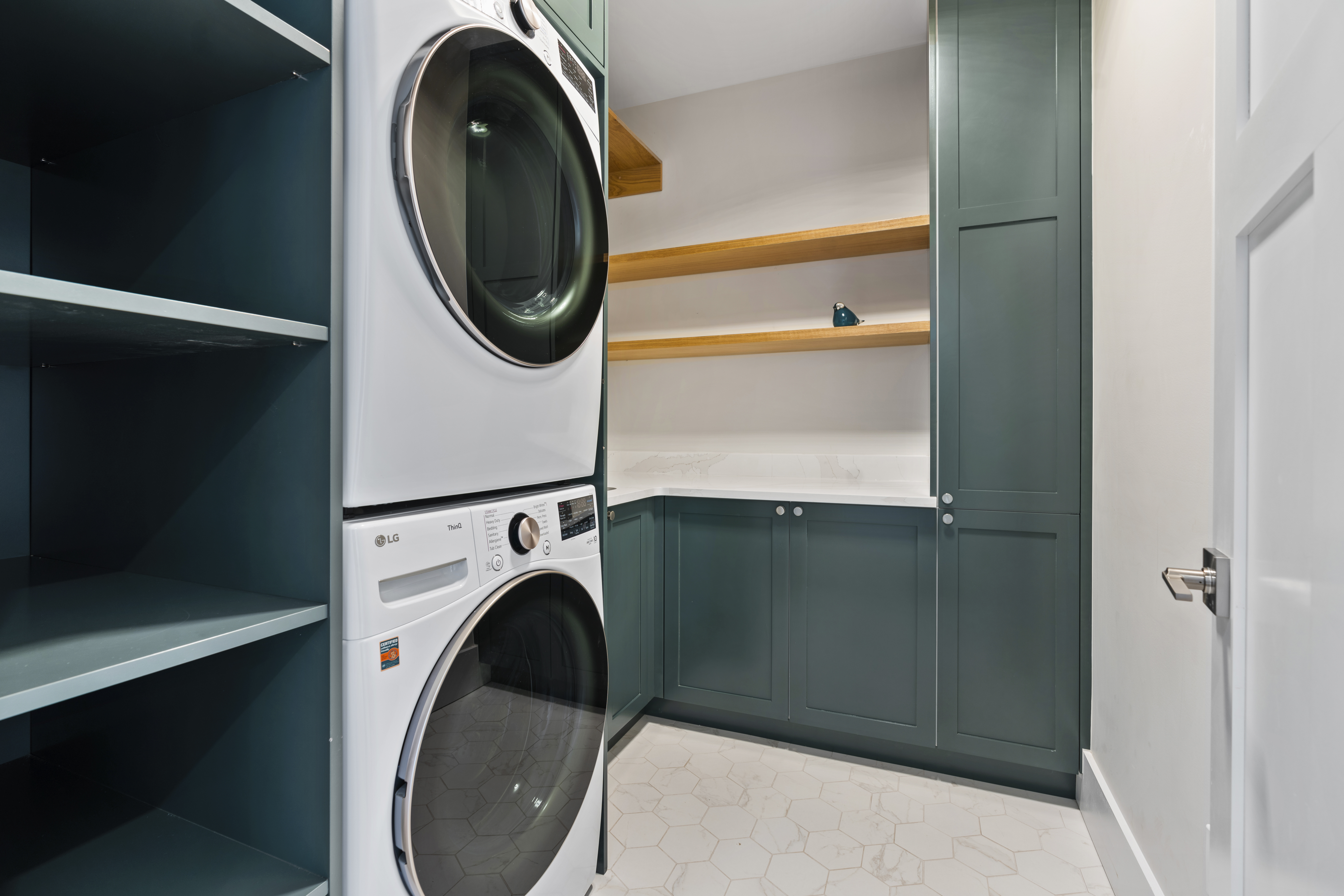 2 Goldenrod Court Nantucket, MA 02554 - Photo 13 of 22