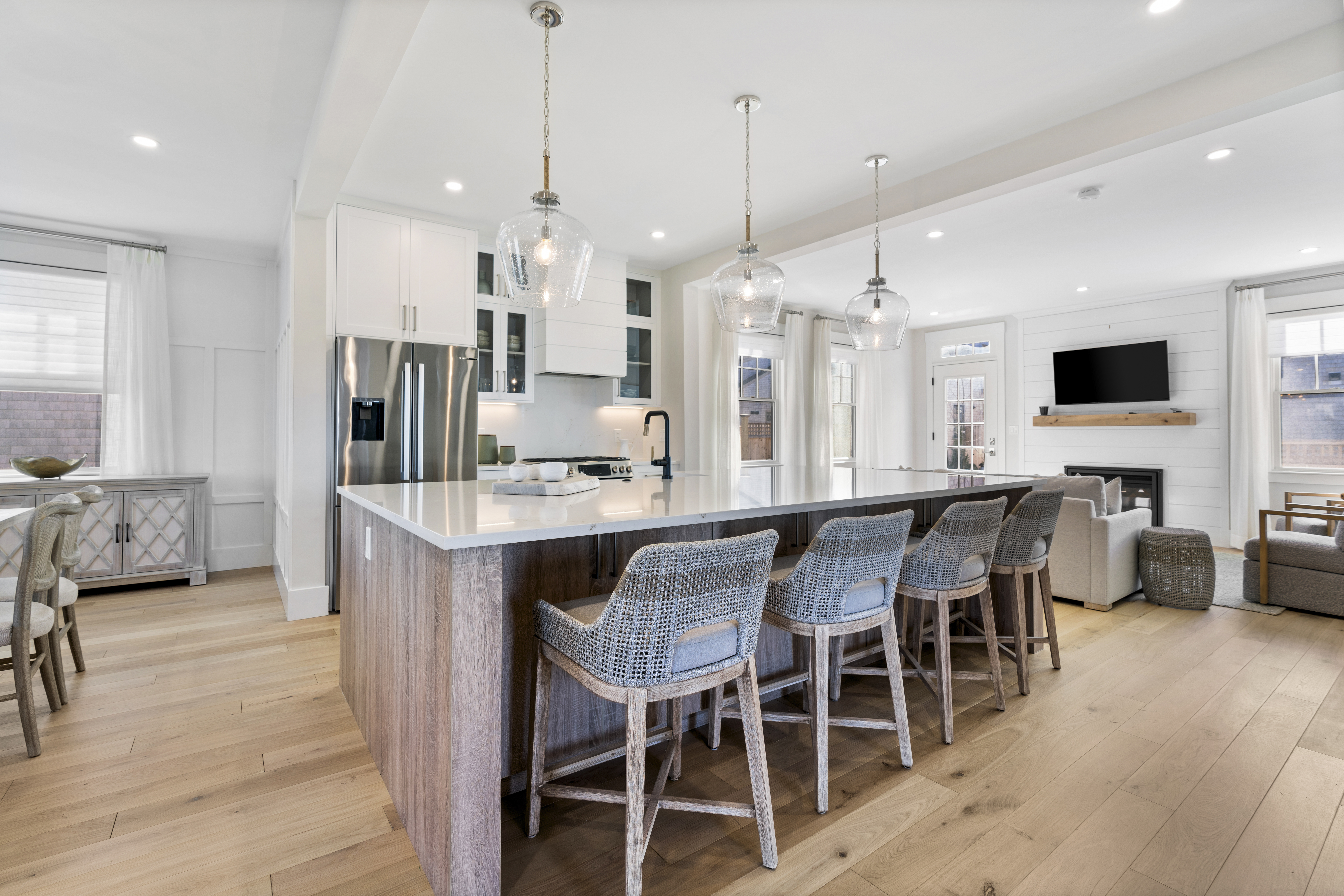 2 Goldenrod Court Nantucket, MA 02554 - Photo 2 of 22