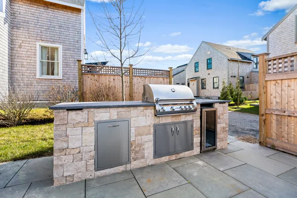 $2,499,900 | 2 Goldenrod Court, Nantucket, MA 02554