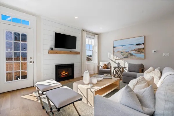 $2,499,900 | 2 Goldenrod Court, Nantucket, MA 02554