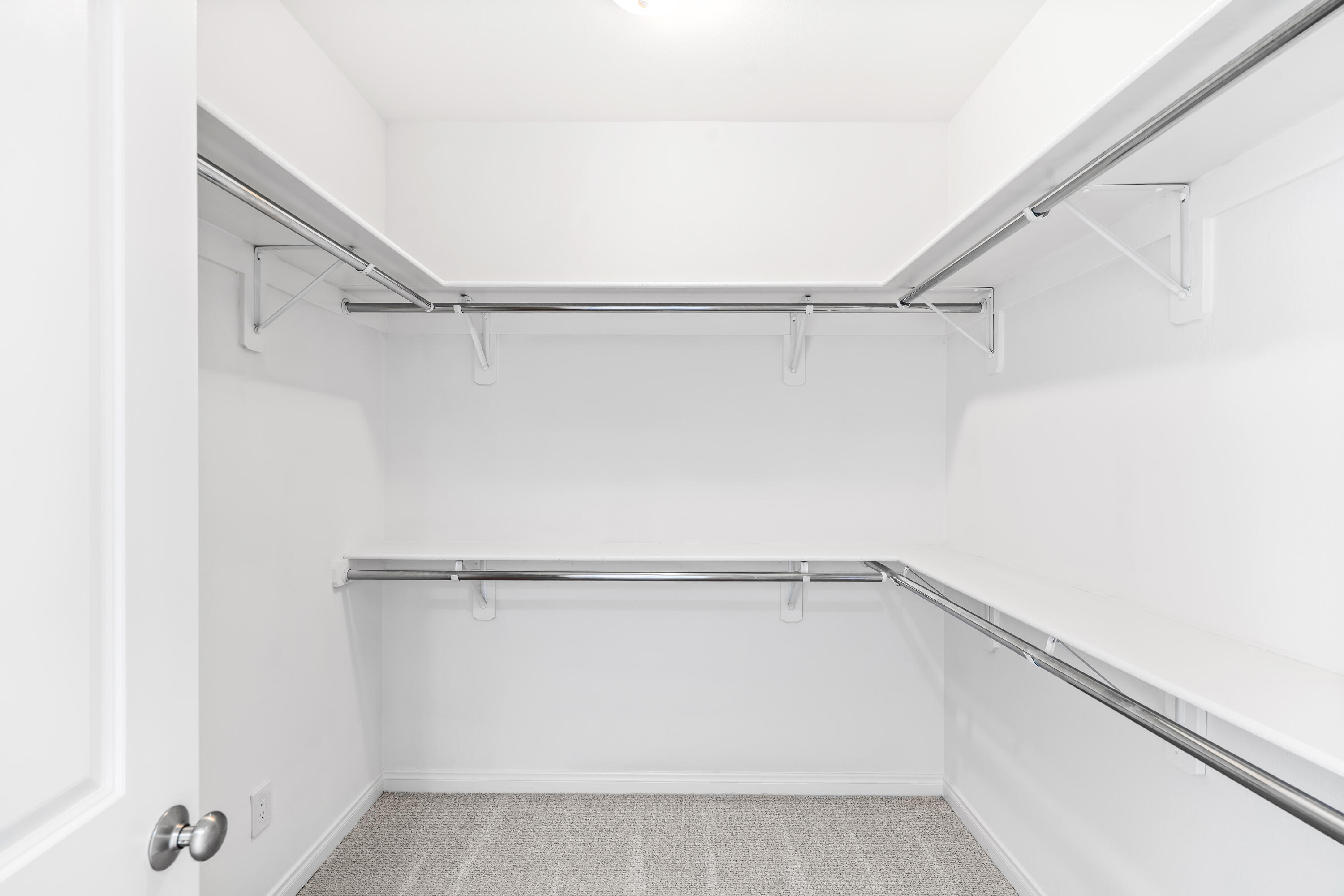 9580 Congressional Road Desert Hot Springs, CA 92240 - Photo 20 of 61 a view of an empty walk in closet