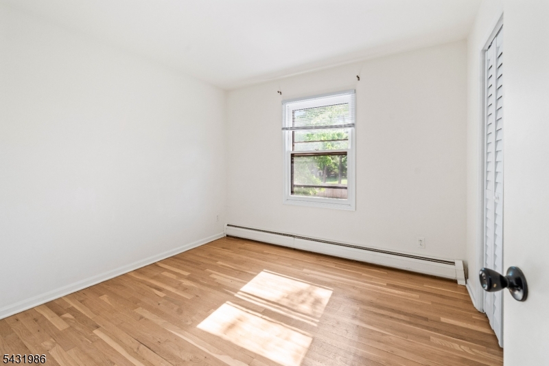 4 Darby Road Somerset, NJ 08873 - Photo 13 of 29