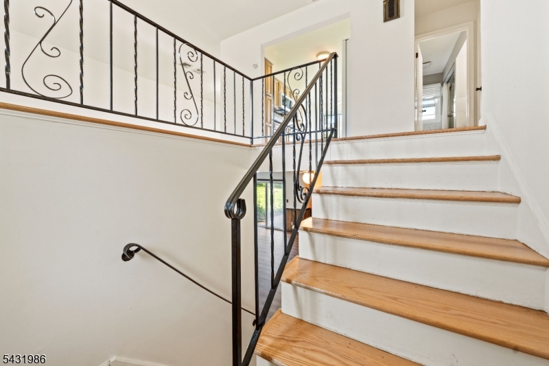 4 Darby Road Somerset, NJ 08873 - Photo 22 of 29