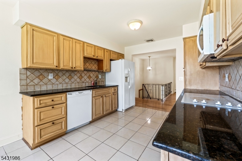 4 Darby Road Somerset, NJ 08873 - Photo 6 of 29