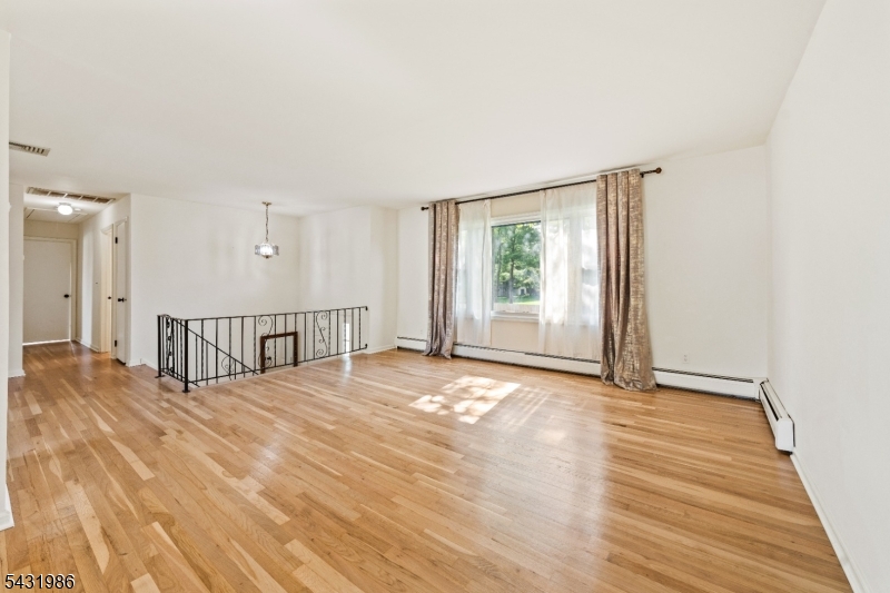 4 Darby Road Somerset, NJ 08873 - Photo 8 of 29