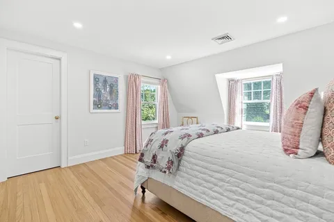 $4,150,000 | 39 Fairbanks Avenue, Wellesley, MA 02481