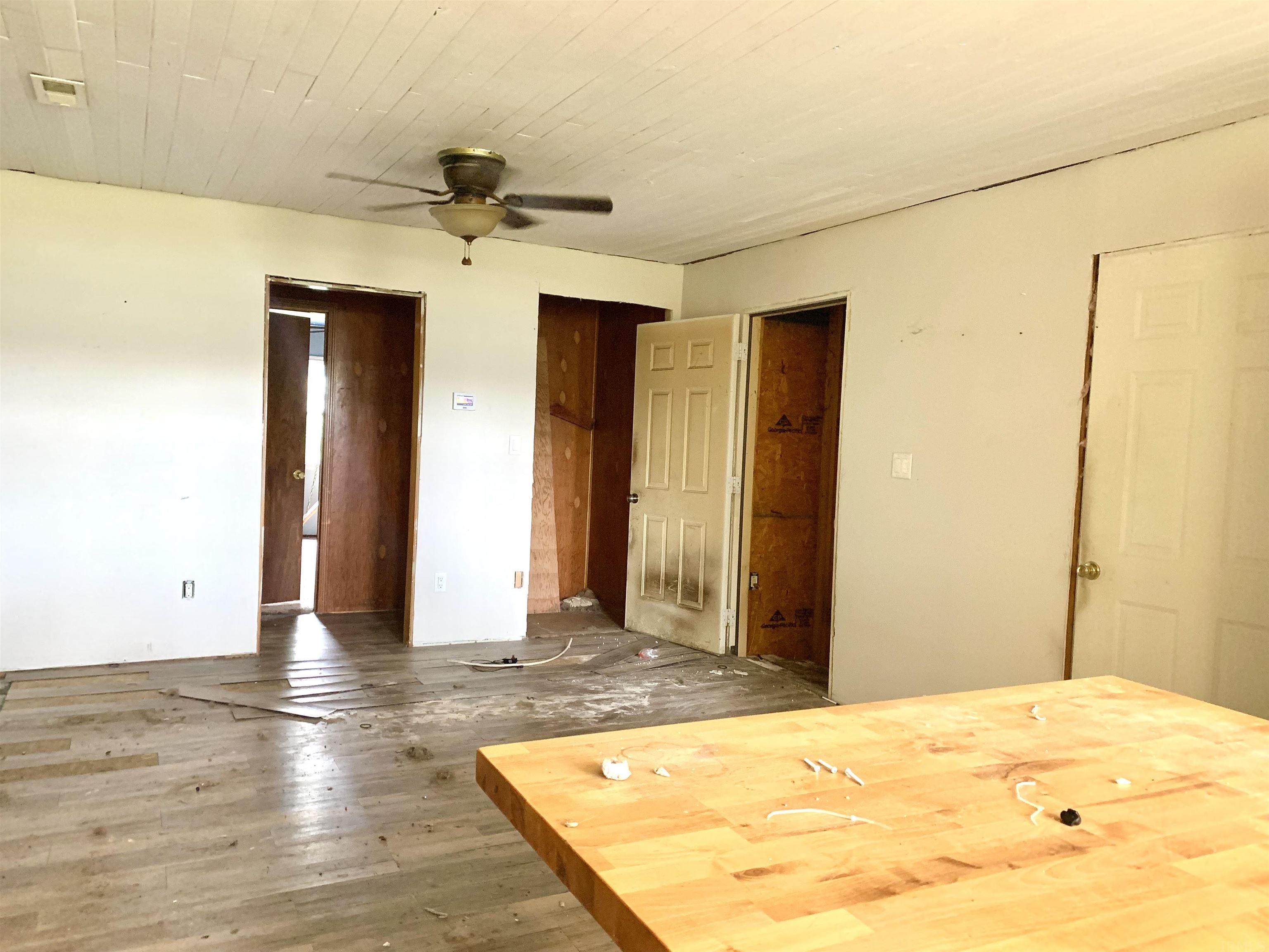 5736 Southeast Channel Road Warsaw, IN 46580 - Photo 3 of 23