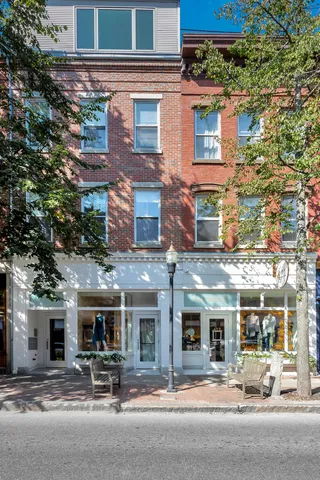$2,100,000 | 410-412 Main Street, Rockland, ME 04841
