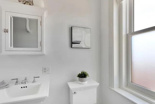 $2,100,000 | 410-412 Main Street, Rockland, ME 04841