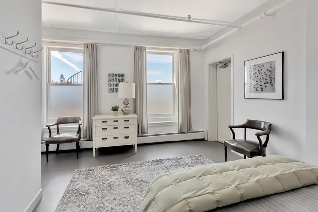 $2,100,000 | 410-412 Main Street, Rockland, ME 04841