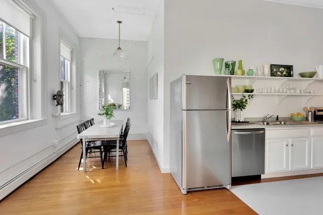 $2,100,000 | 410-412 Main Street, Rockland, ME 04841