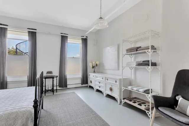 $2,100,000 | 410-412 Main Street, Rockland, ME 04841