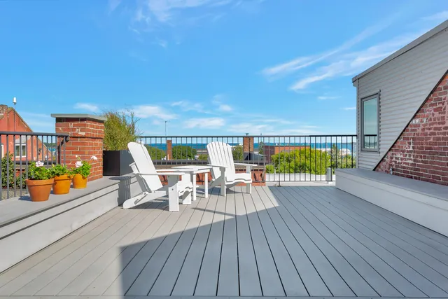 $2,100,000 | 410-412 Main Street, Rockland, ME 04841