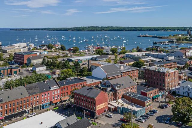 $2,100,000 | 410-412 Main Street, Rockland, ME 04841