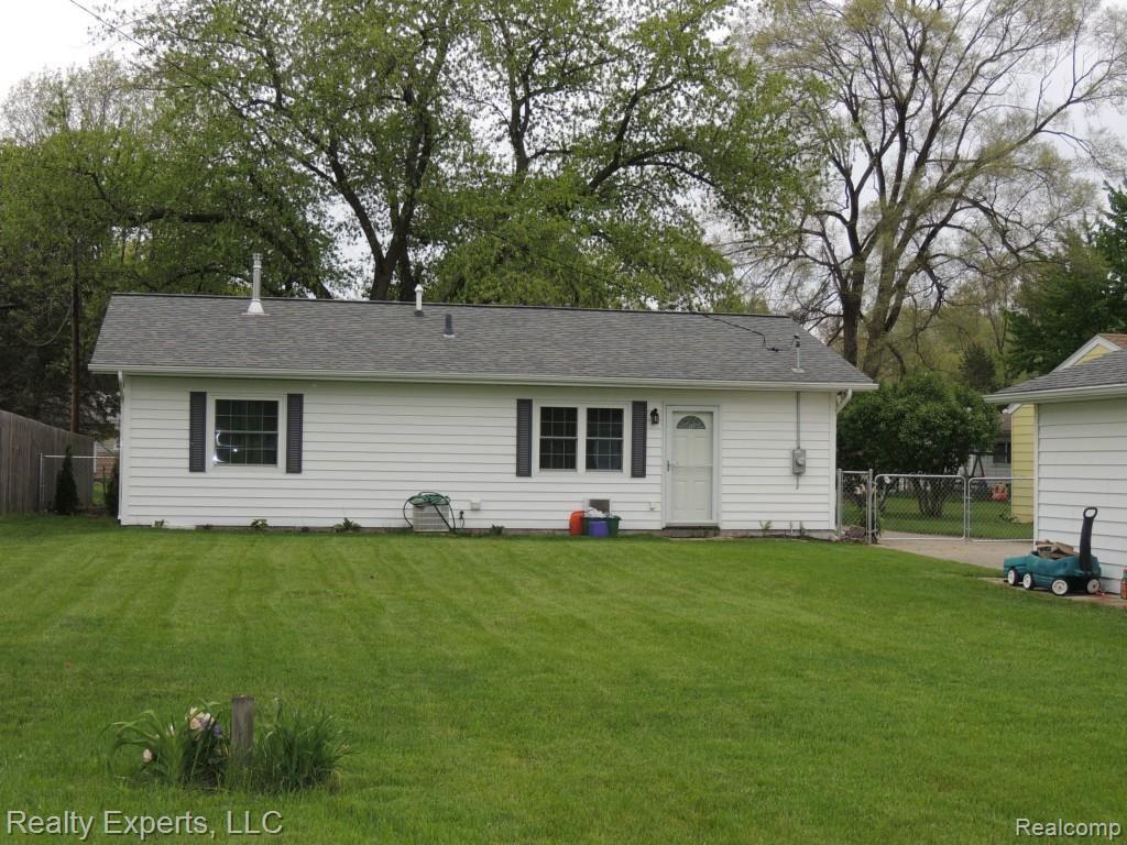 39076 Wade Road Romulus, MI 48174 - Photo 17 of 18 Gallery Image 17