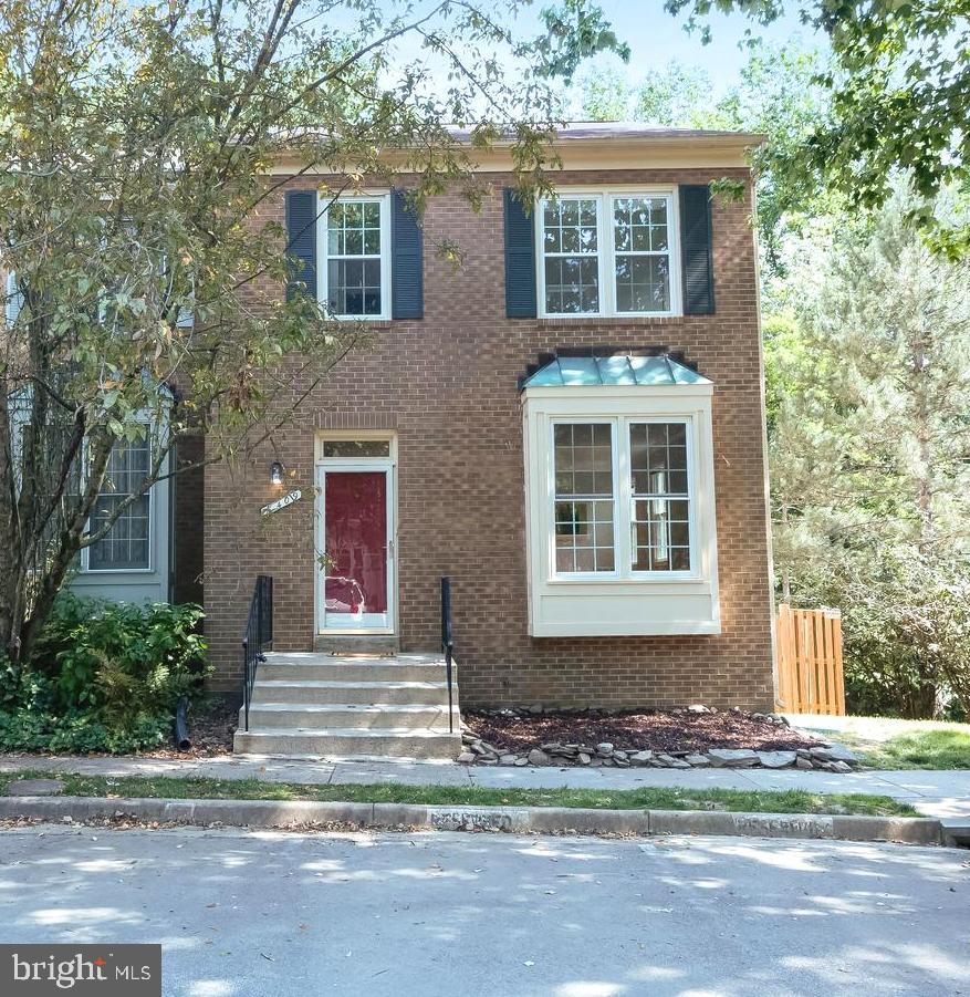 6409 English Ivy Way Springfield, VA 22152 - Photo 1 of 50 Gallery Image 1
