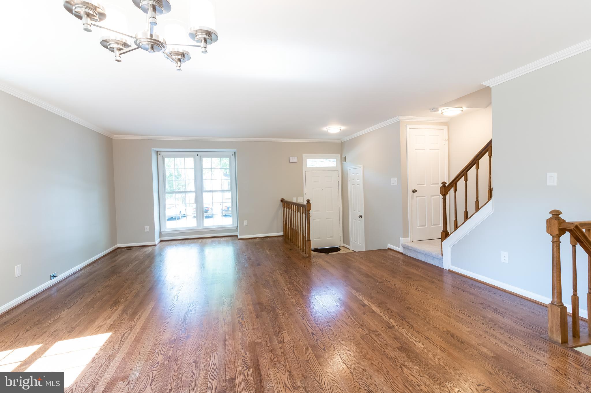 6409 English Ivy Way Springfield, VA 22152 - Photo 4 of 50 Gallery Image 4