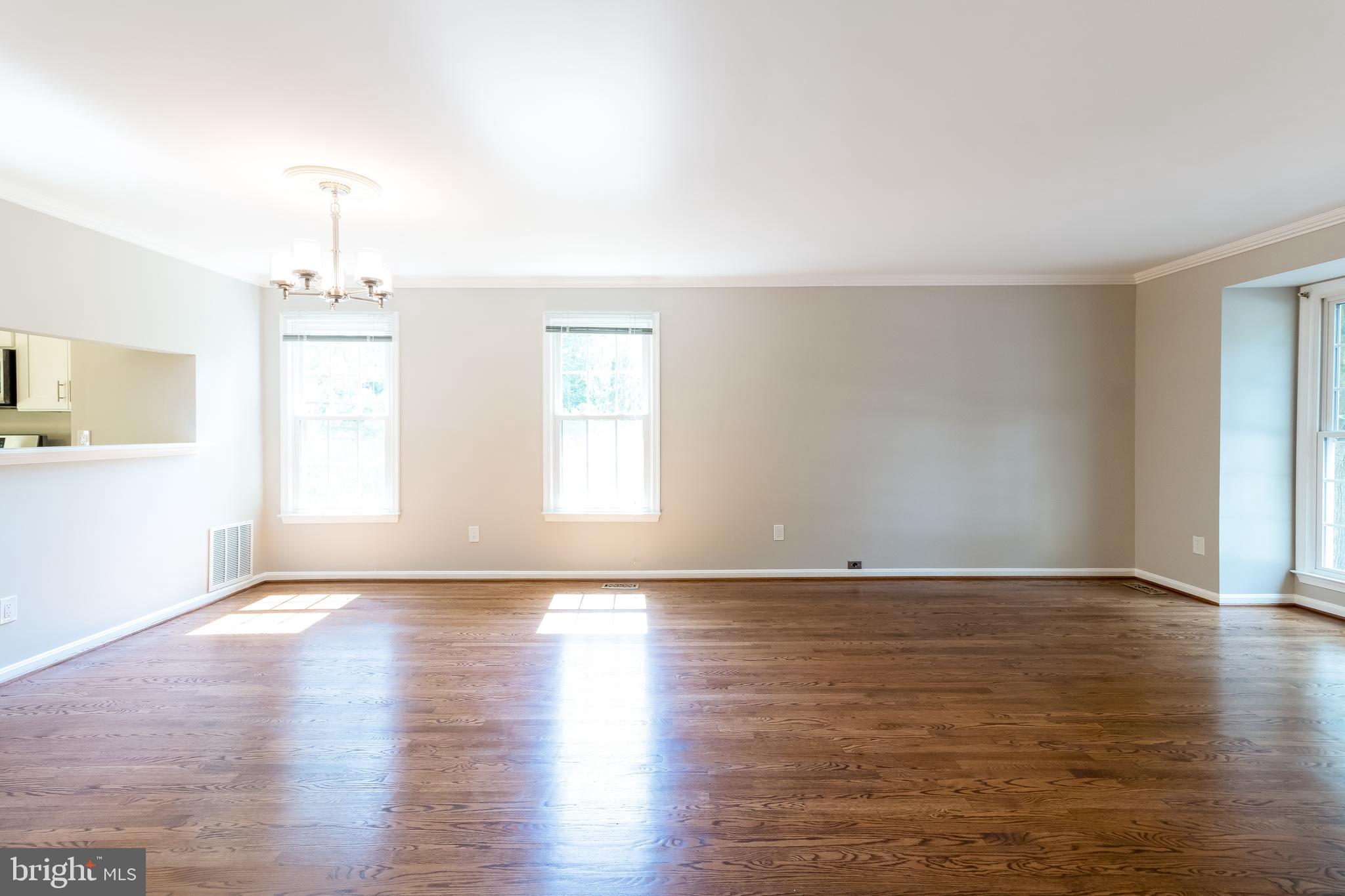 6409 English Ivy Way Springfield, VA 22152 - Photo 5 of 50 Gallery Image 5