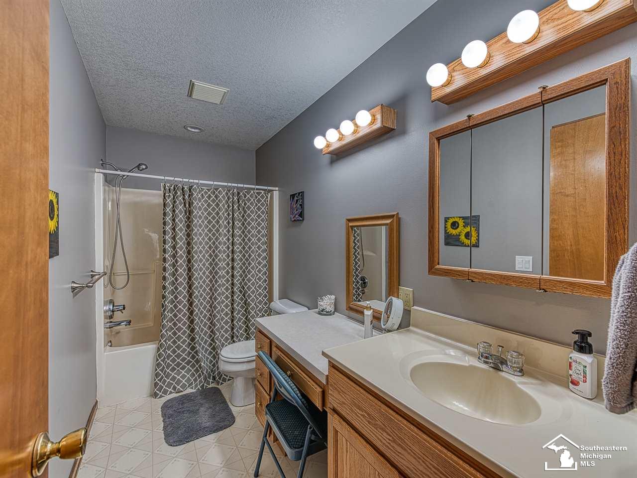 14530 Dixon Road Dundee, MI 48131 - Photo 14 of 31 Gallery Image 14