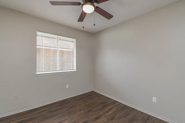 $1,500 | 3106 Raccoon Run, Spring, TX 77373