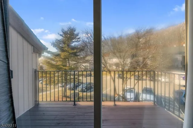 $2,100 | 13228 Dell Place, Unit 228, Stanhope, NJ 07874