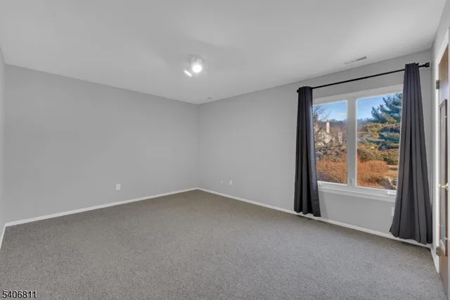 $2,100 | 13228 Dell Place, Unit 228, Stanhope, NJ 07874