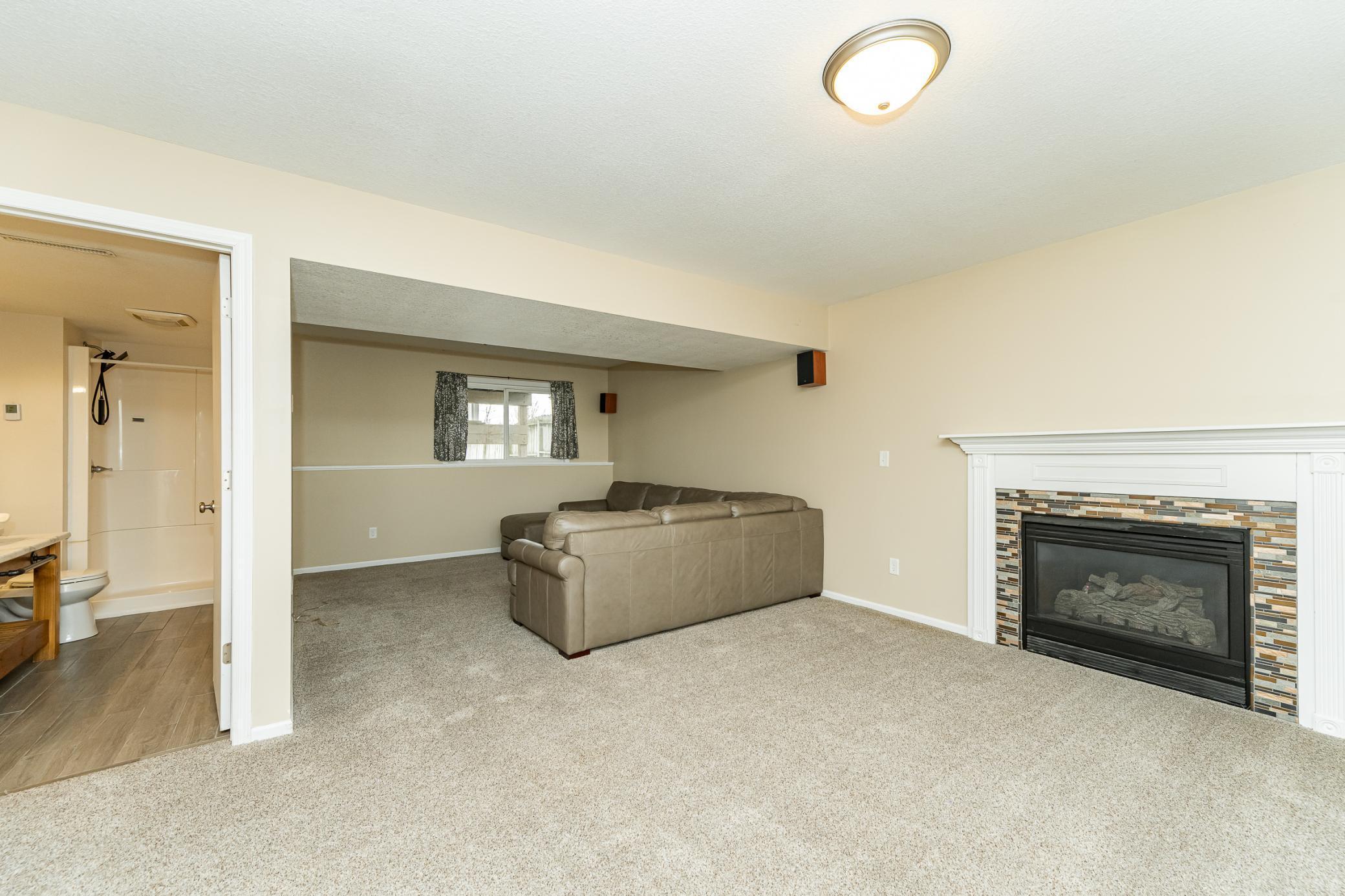 5718 Shetland Drive Northwest Rochester, MN 55901 - Photo 17 of 35