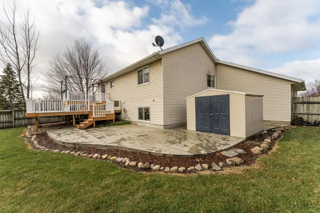 $365,000 | 5718 Shetland Drive Northwest, Rochester, MN 55901