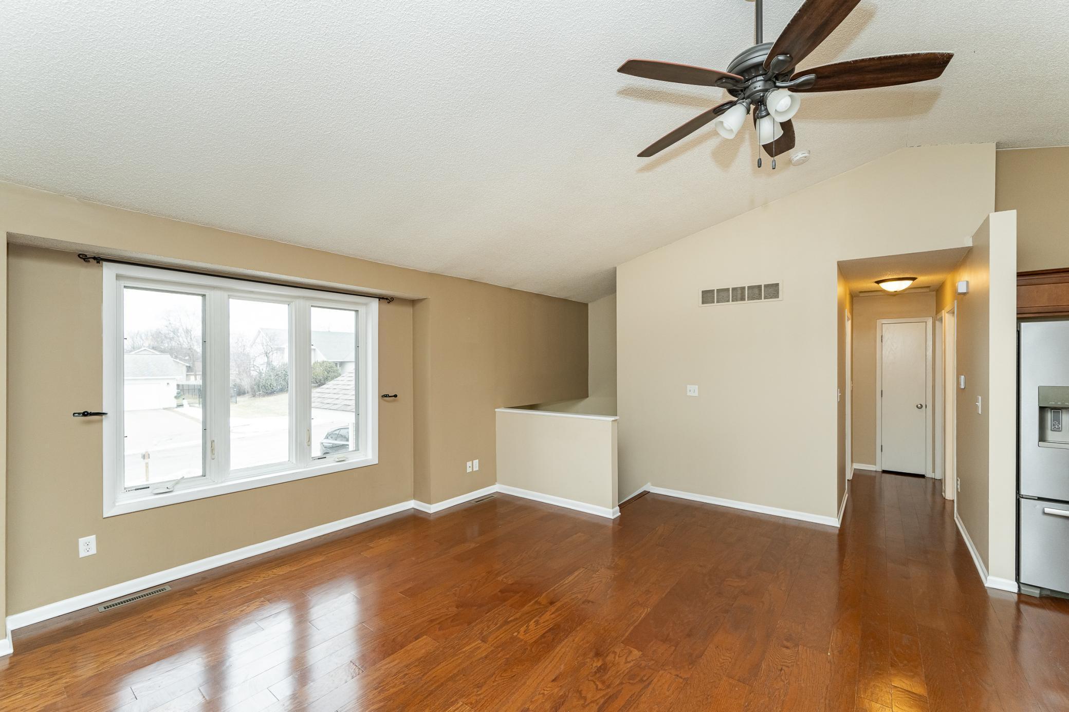 5718 Shetland Drive Northwest Rochester, MN 55901 - Photo 3 of 35