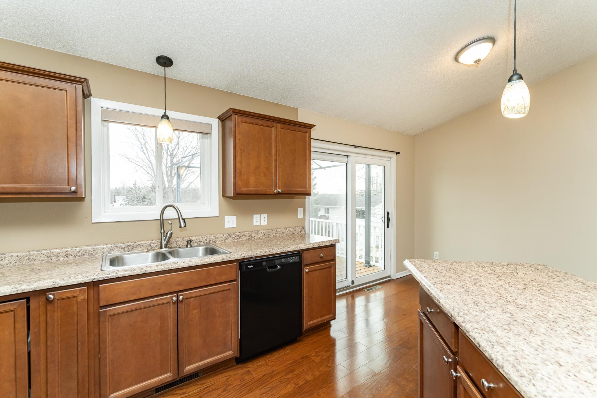 5718 Shetland Drive Northwest Rochester, MN 55901 - Photo 8 of 35