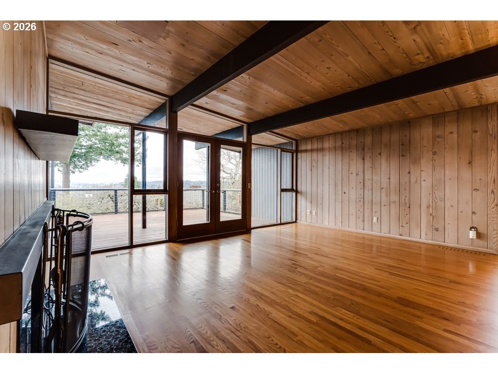 2055 Broadview Street Eugene, OR 97405 - Photo 11 of 45 a view of an empty room with wooden floor