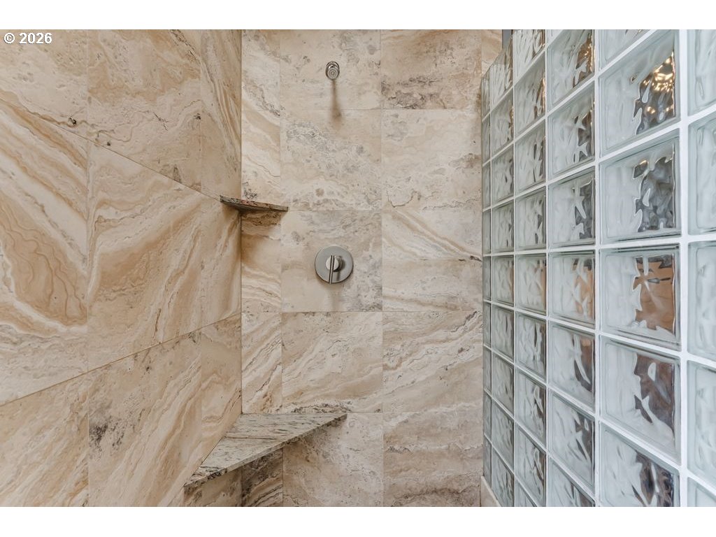 2055 Broadview Street Eugene, OR 97405 - Photo 34 of 45 a view of a bathroom