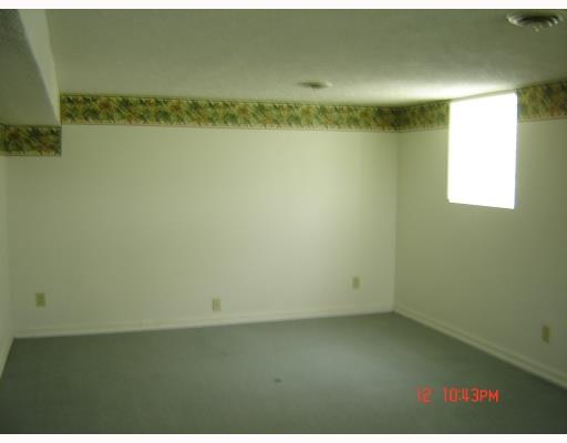 3720 Lamor Road Hermitage, PA 16148 - Photo 14 of 16 Den/Family/Great Room.