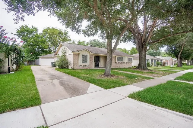 $1,850 | 13626 Woodchester Drive, Sugar Land, TX 77498