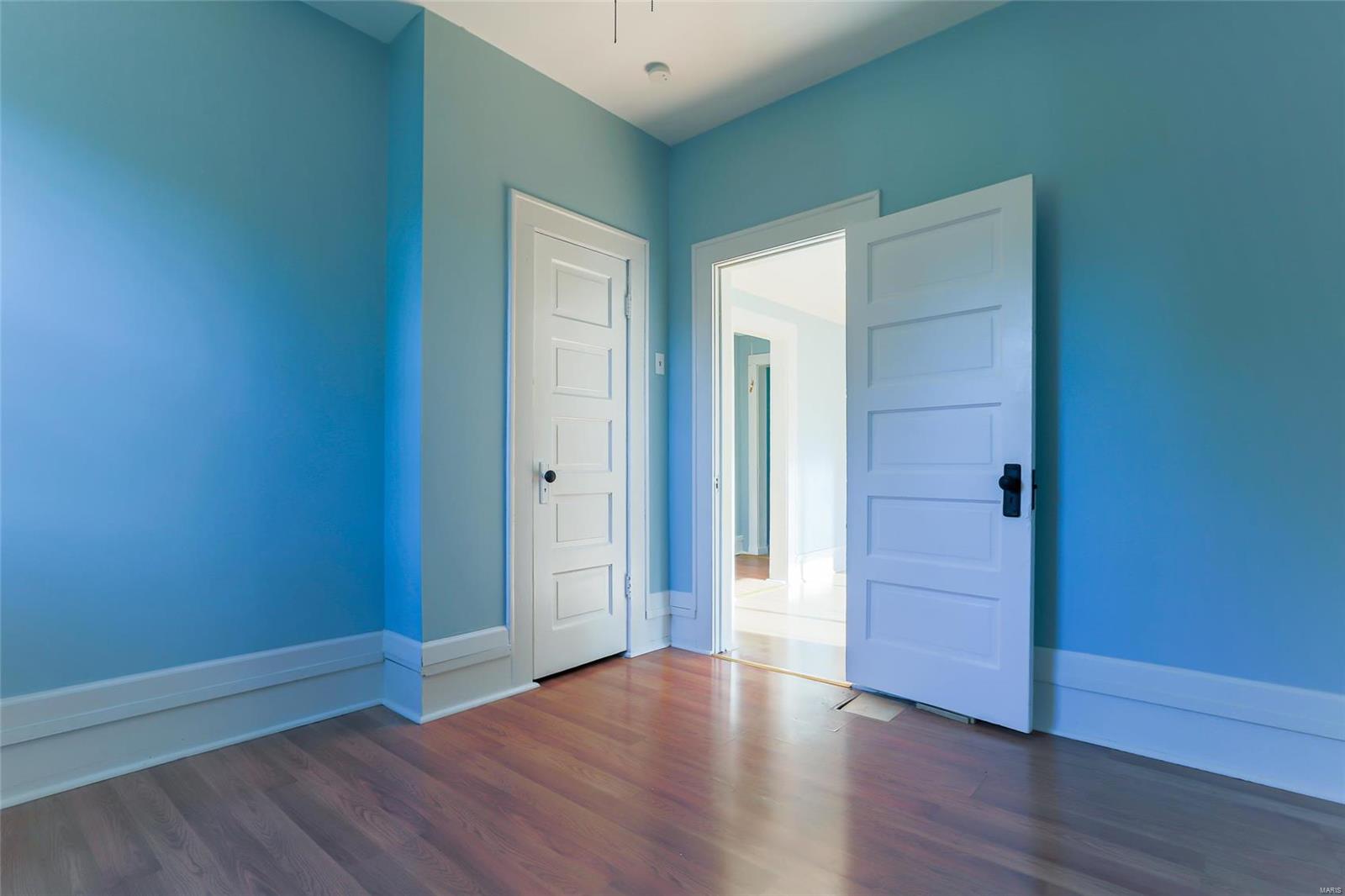 2806 Calvert Avenue St. Louis, MO 63114 - Photo 15 of 22