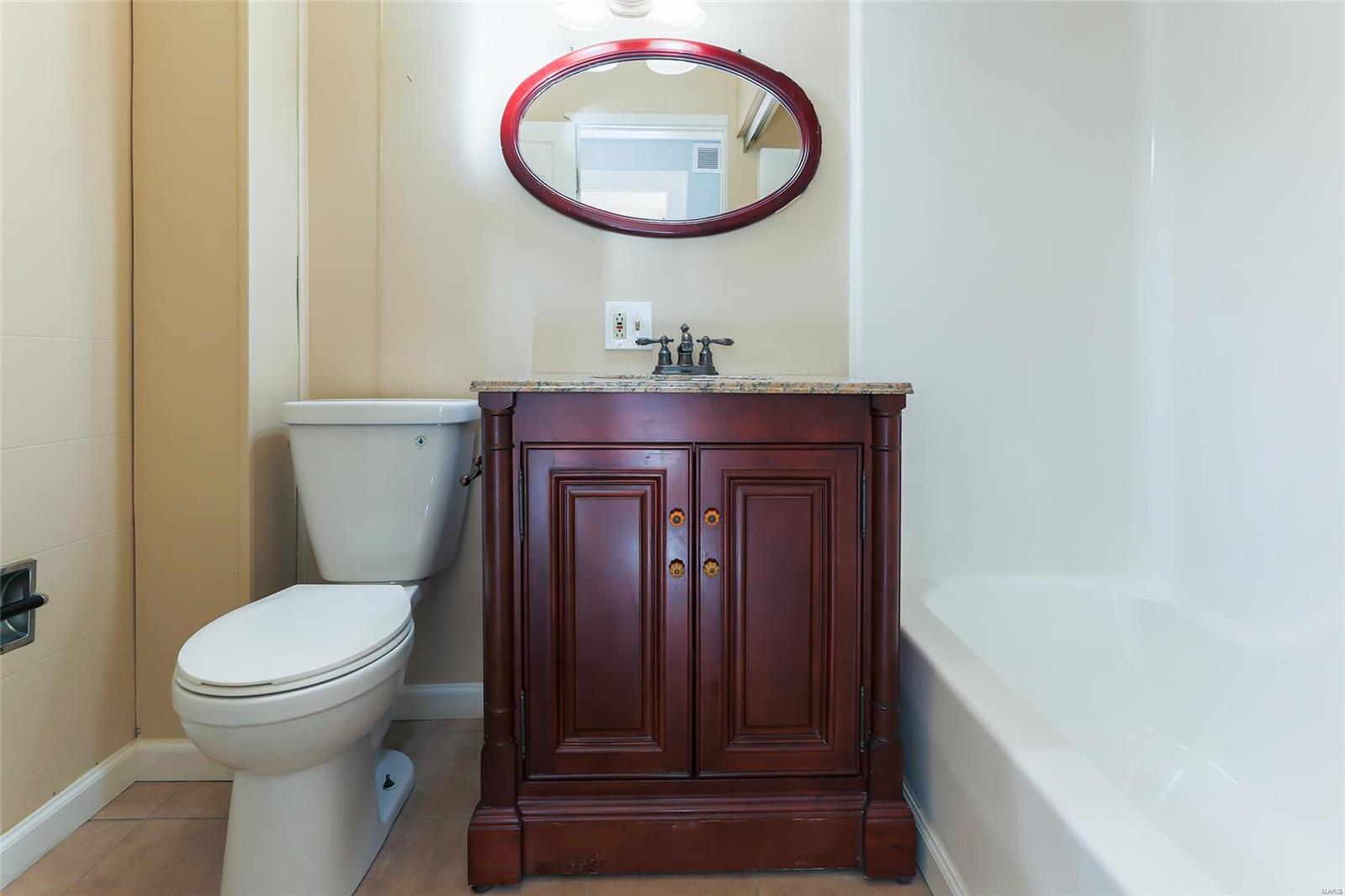 2806 Calvert Avenue St. Louis, MO 63114 - Photo 16 of 22